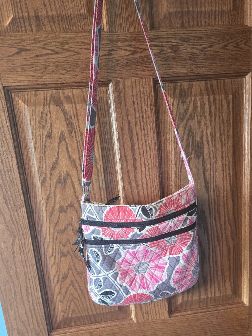 Vera Bradley Triple Zip Hipster Crossbody Pink Mod Floral Retired EUC Gift